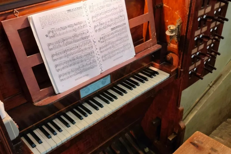 Console e spartiti dell'organo Lingiardi (1883), Oratorio del Gonfalone, Voltaggio