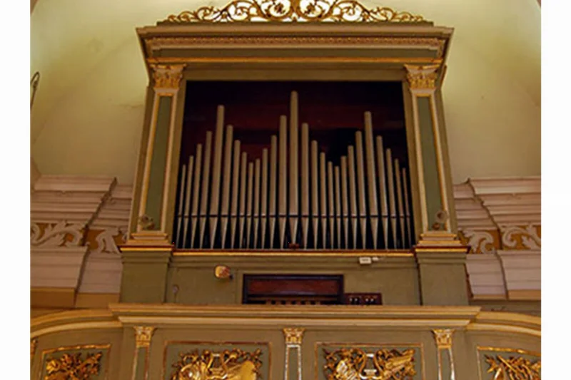 Canne dell'organo Lingiardi (1883) nell'Oratorio del Gonfalone, Voltaggio