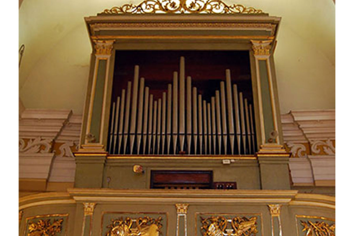 Canne dell'organo Lingiardi nell'Oratorio del Gonfalone, Voltaggio